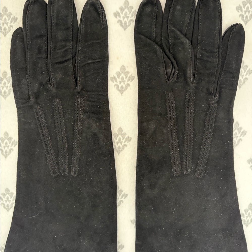 Rare Dovelle Doeskin Elegant Black  Gloves Size:6 1/2 1940s